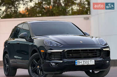 Внедорожник / Кроссовер Porsche Cayenne 2015 в Одессе