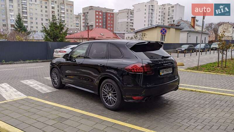 Внедорожник / Кроссовер Porsche Cayenne 2013 в Львове