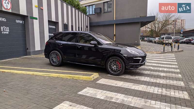 Внедорожник / Кроссовер Porsche Cayenne 2013 в Львове