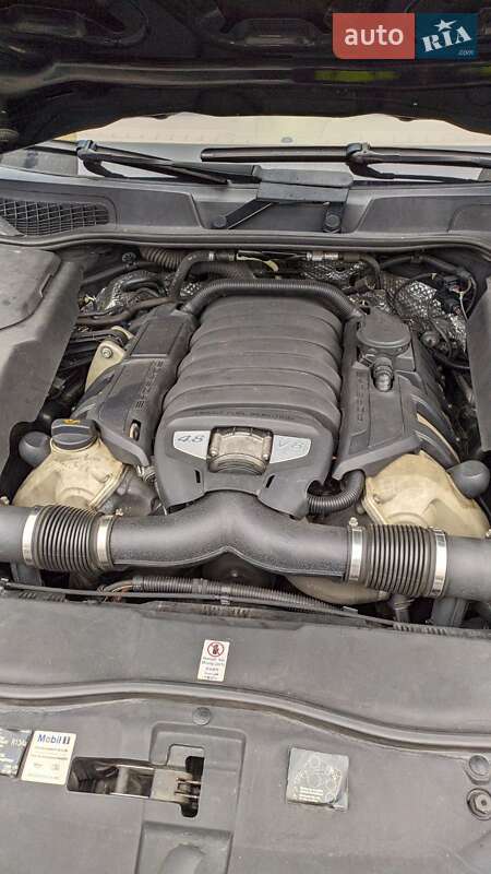 Внедорожник / Кроссовер Porsche Cayenne 2013 в Львове
