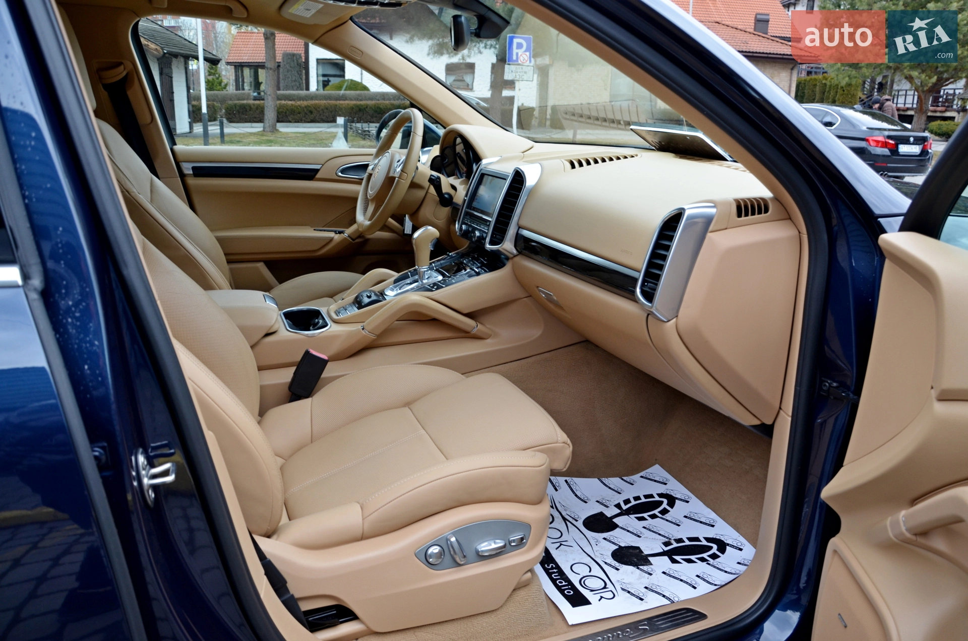 2012 Porsche Cayenne - мініатюра 32