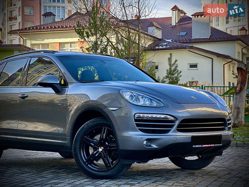 Внедорожник / Кроссовер Porsche Cayenne 2014 в Ивано-Франковске