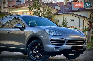 Позашляховик / Кросовер Porsche Cayenne 2014 в 