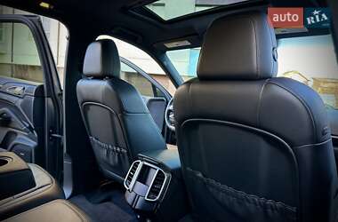 Позашляховик / Кросовер Porsche Cayenne 2014 в 