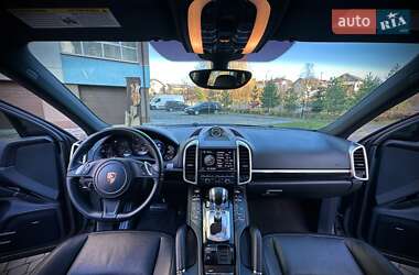 Позашляховик / Кросовер Porsche Cayenne 2014 в 