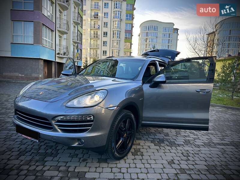 Внедорожник / Кроссовер Porsche Cayenne 2014 в Ивано-Франковске