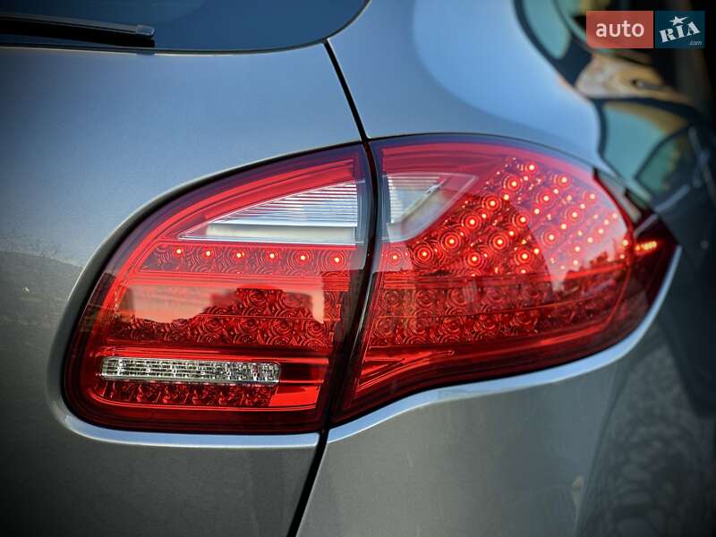 Внедорожник / Кроссовер Porsche Cayenne 2014 в Ивано-Франковске
