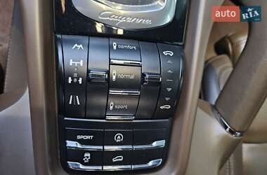 Позашляховик / Кросовер Porsche Cayenne 2010 в 