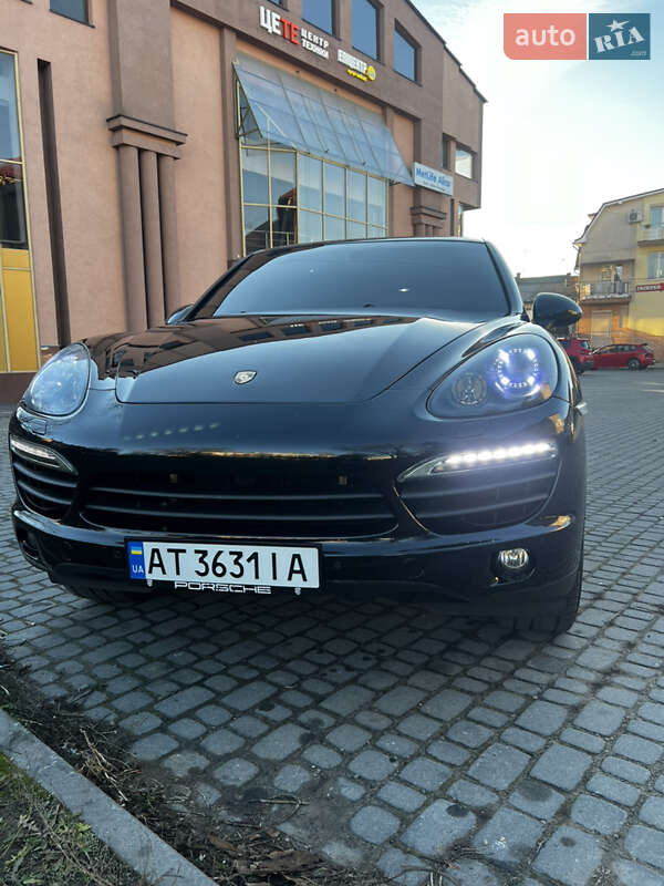 Внедорожник / Кроссовер Porsche Cayenne 2014 в Коломые
