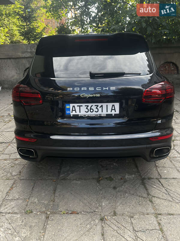 Внедорожник / Кроссовер Porsche Cayenne 2014 в Коломые