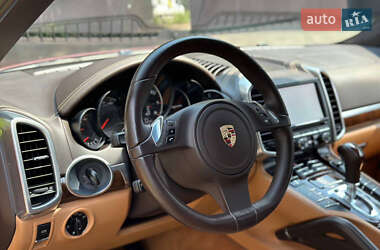 Внедорожник / Кроссовер Porsche Cayenne 2012 в Киеве