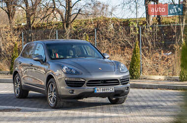 Позашляховик / Кросовер Porsche Cayenne 2014 в Івано-Франківську