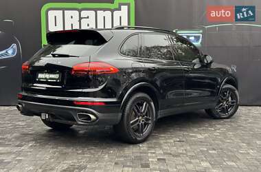 Внедорожник / Кроссовер Porsche Cayenne 2014 в 