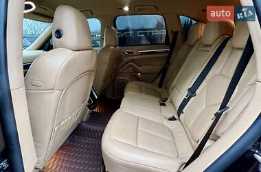 Позашляховик / Кросовер Porsche Cayenne 2013 в 