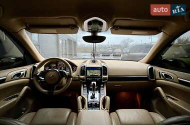 Позашляховик / Кросовер Porsche Cayenne 2013 в 