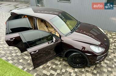 Позашляховик / Кросовер Porsche Cayenne 2013 в 