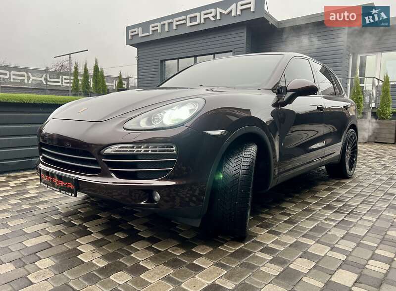 Внедорожник / Кроссовер Porsche Cayenne 2013 в Киеве