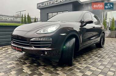 Позашляховик / Кросовер Porsche Cayenne 2013 в 