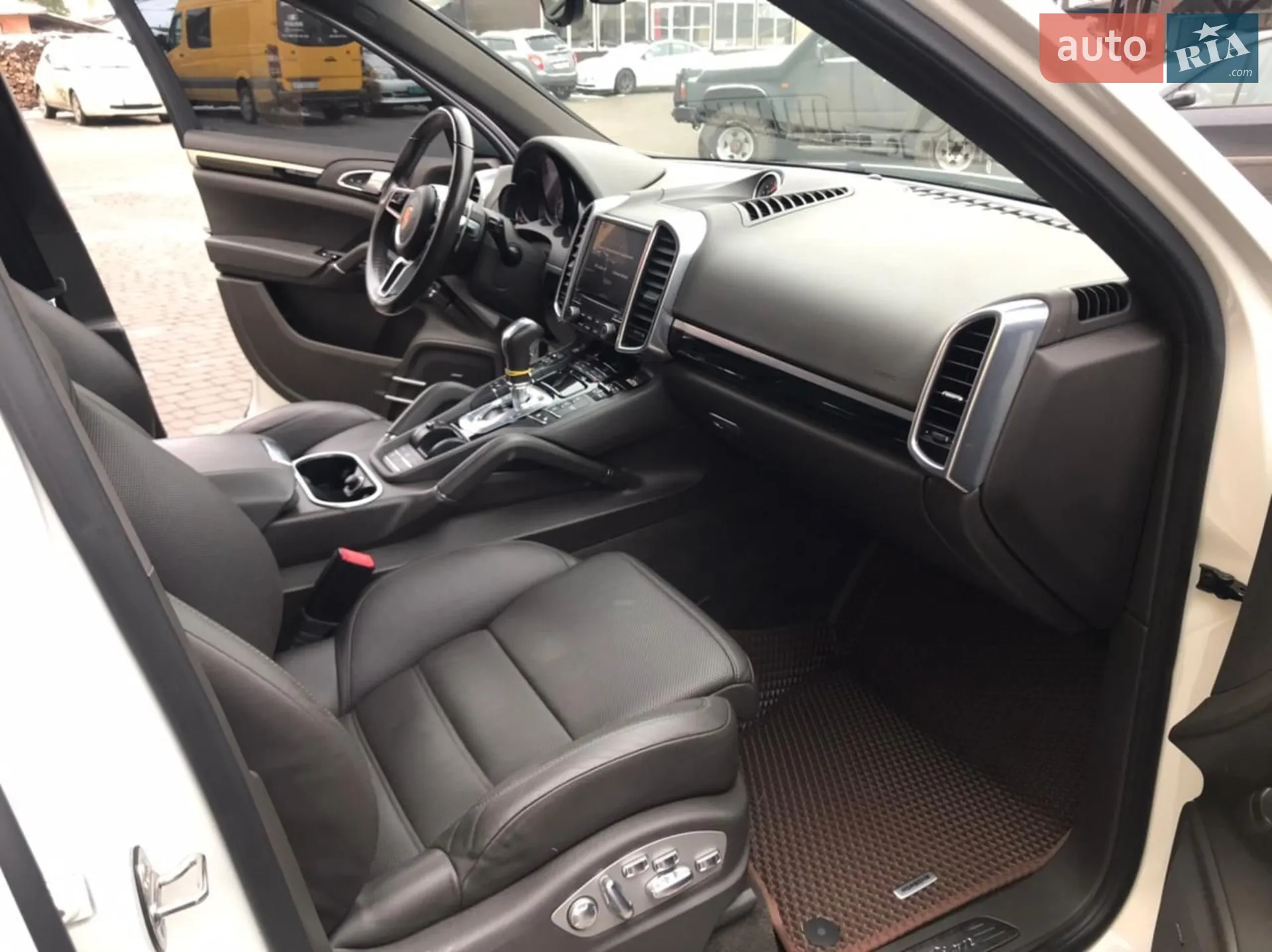 2017 Porsche Cayenne - мініатюра 30