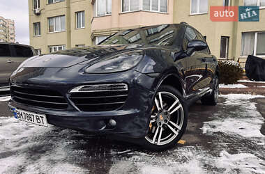 Позашляховик / Кросовер Porsche Cayenne 2013 в Києві