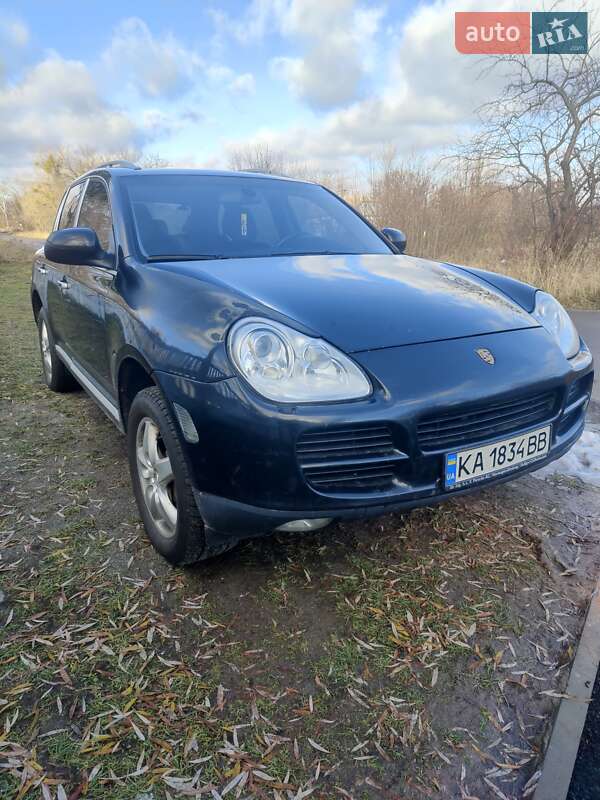 Позашляховик / Кросовер Porsche Cayenne 2004 в Києві