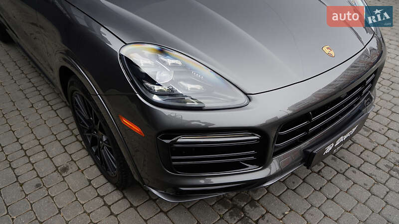 Внедорожник / Кроссовер Porsche Cayenne 2022 в Львове