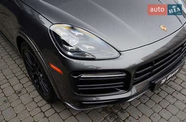 Внедорожник / Кроссовер Porsche Cayenne 2022 в 