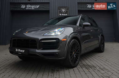 Внедорожник / Кроссовер Porsche Cayenne 2022 в 