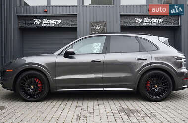 Внедорожник / Кроссовер Porsche Cayenne 2022 в 