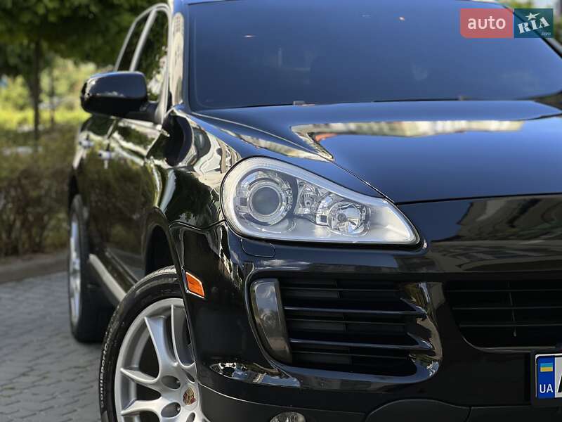 Позашляховик / Кросовер Porsche Cayenne 2007 в Івано-Франківську