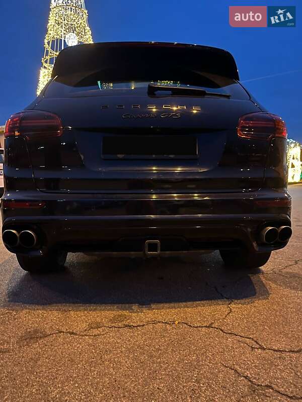 Позашляховик / Кросовер Porsche Cayenne 2015 в Києві