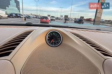 Внедорожник / Кроссовер Porsche Cayenne 2012 в 