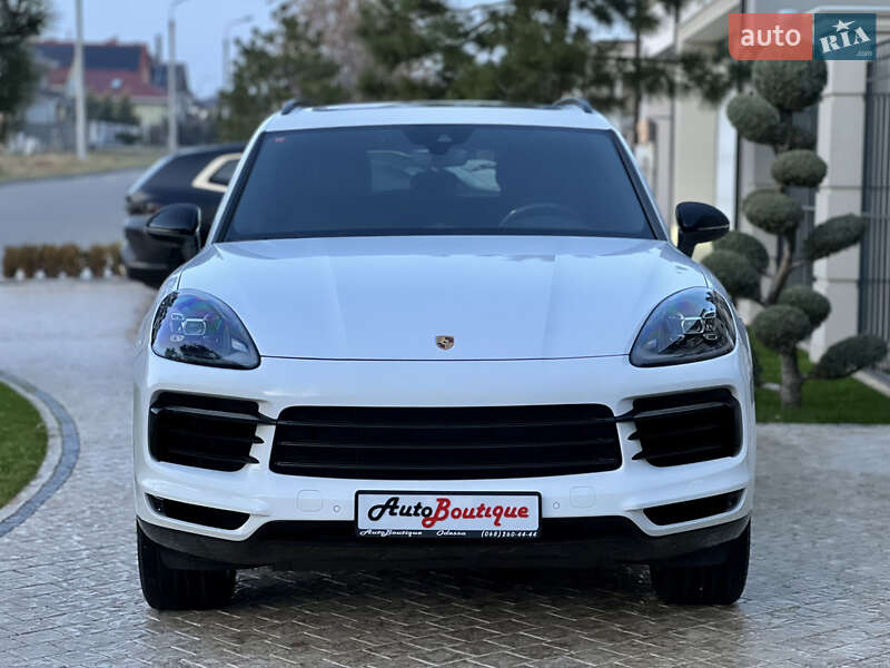 Позашляховик / Кросовер Porsche Cayenne 2018 в Одесі