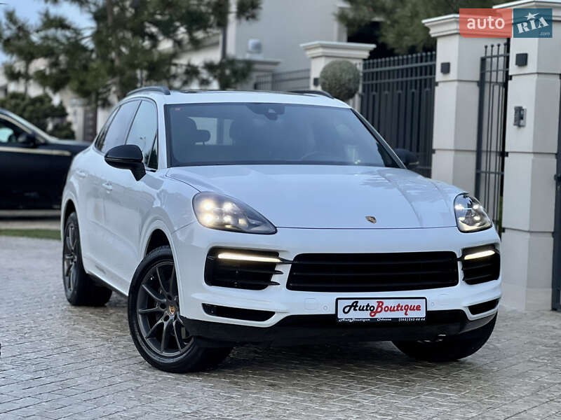 Позашляховик / Кросовер Porsche Cayenne 2018 в Одесі