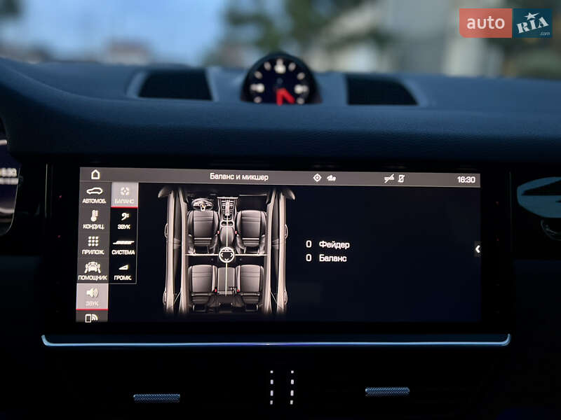 Позашляховик / Кросовер Porsche Cayenne 2018 в Одесі