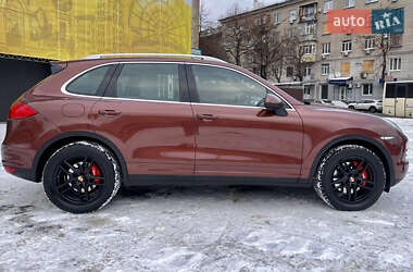 Внедорожник / Кроссовер Porsche Cayenne 2013 в Харькове