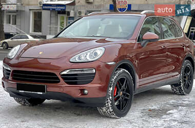 Внедорожник / Кроссовер Porsche Cayenne 2013 в Харькове