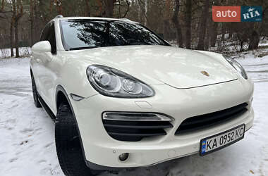 Внедорожник / Кроссовер Porsche Cayenne 2011 в Киеве