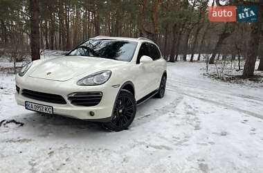 Внедорожник / Кроссовер Porsche Cayenne 2011 в Киеве