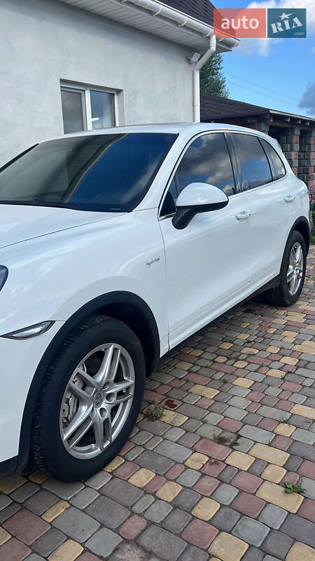 Внедорожник / Кроссовер Porsche Cayenne 2014 в Василькове