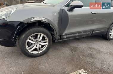 Позашляховик / Кросовер Porsche Cayenne 2016 в 