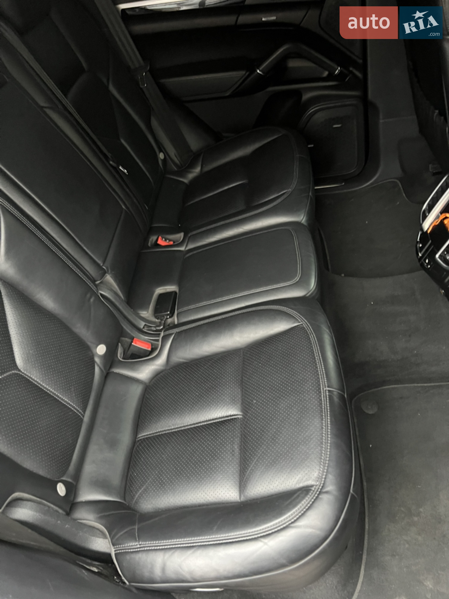2016 Porsche Cayenne - мініатюра 11