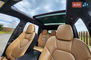 Позашляховик / Кросовер Porsche Cayenne 2015 в 