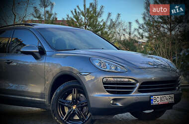 Позашляховик / Кросовер Porsche Cayenne 2013 в Івано-Франківську