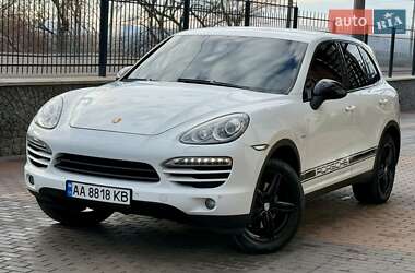 Позашляховик / Кросовер Porsche Cayenne 2012 в Києві