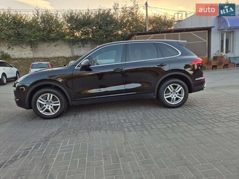 Внедорожник / Кроссовер Porsche Cayenne 2015 в Тернополе