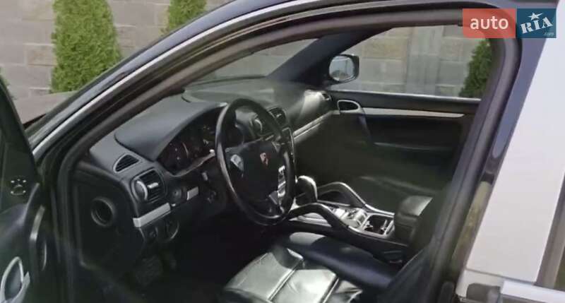 Позашляховик / Кросовер Porsche Cayenne 2004 в Одесі