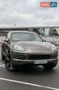 Позашляховик / Кросовер Porsche Cayenne 2012 в Києві