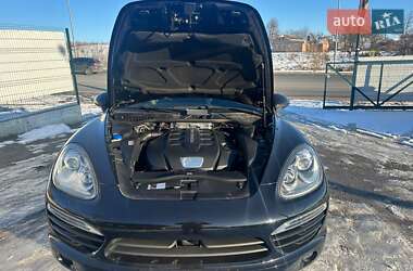 Позашляховик / Кросовер Porsche Cayenne 2012 в 