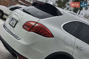 Позашляховик / Кросовер Porsche Cayenne 2012 в Львові